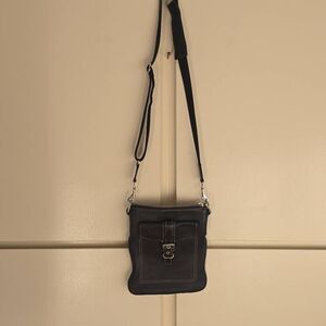 Authentic Coach Runway Blk Leather Crossbody Messenger Bag Purse 9" x 7.5"